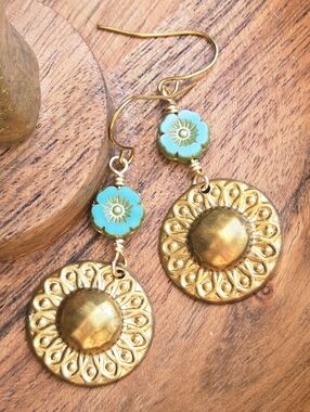 Turquoise Gold Flower Brass Vintage Daisy Round Disc Earrings Handmade New